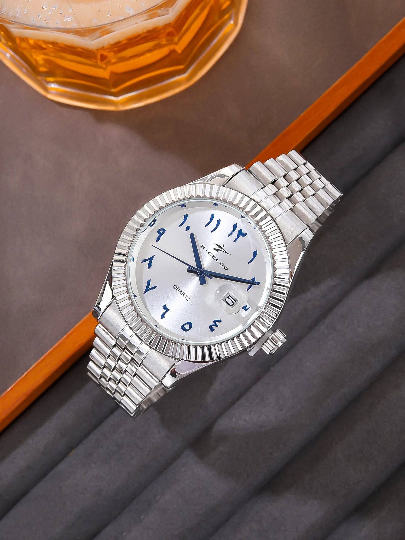 New Men Date Watches High-end Luxury Casual Calendar Stainless Steel Business WristWatch Leisure Sport WristWatch Clock