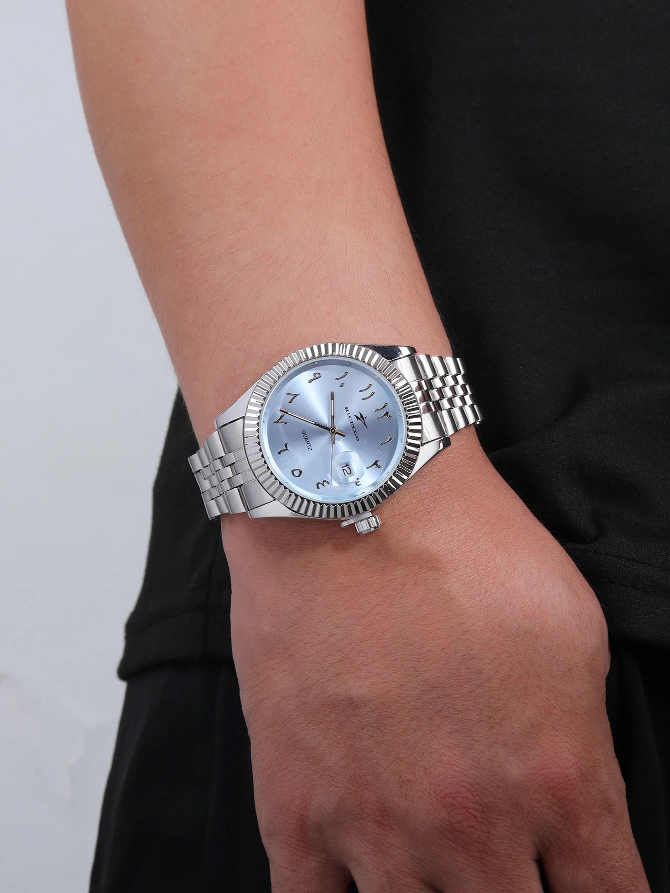 New Men Date Watches High-end Luxury Casual Calendar Stainless Steel Business WristWatch Leisure Sport WristWatch Clock