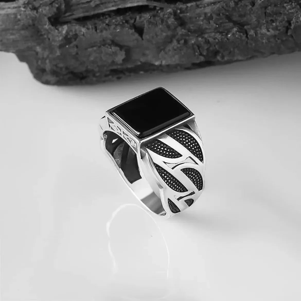 Minimalist and Fashionable Men's Ring Rings for Men Anillo Hombre Кольцо Anillo Bague Acier Inoxydable Luxury Mens Ring