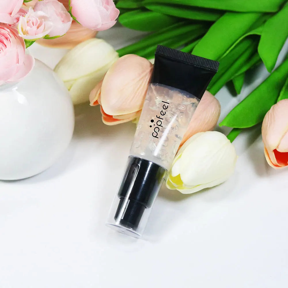 Powerful Hydrating Primer Cream - Long-Lasting Moisture Lock for Flawless Makeup Application and Enhanced Staying Power.