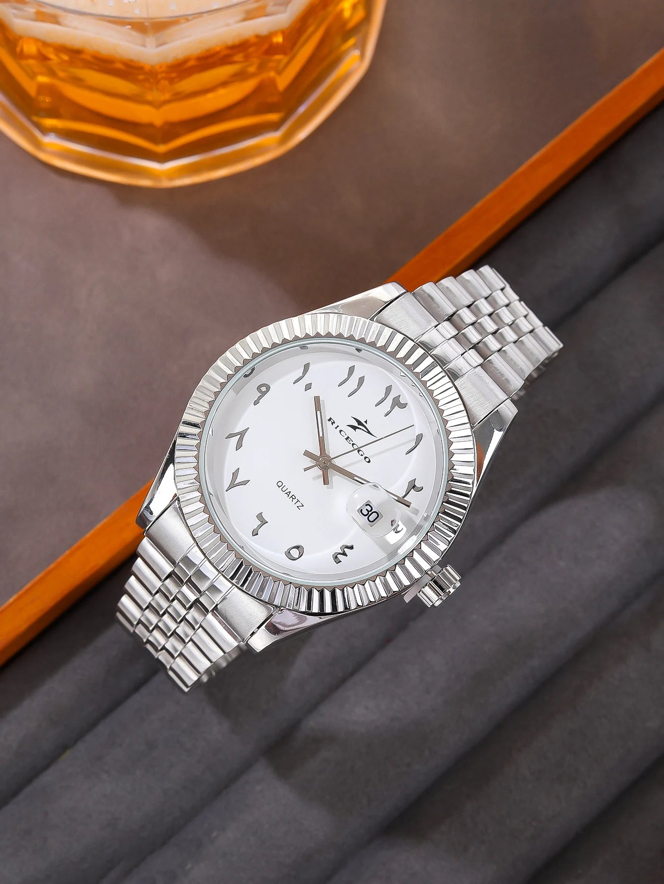 New Men Date Watches High-end Luxury Casual Calendar Stainless Steel Business WristWatch Leisure Sport WristWatch Clock