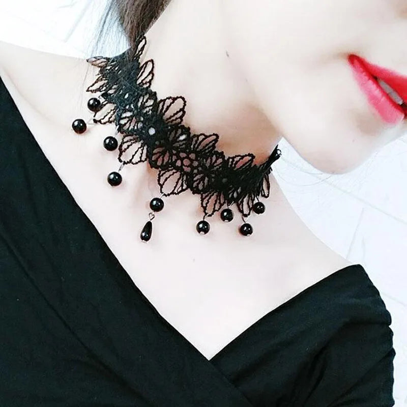 Lady Neck Jewelry Accessories Girl Lace Gothic Choker for Women Vintage Sexy Fashion Velvet Rose Beads Flower Necklace