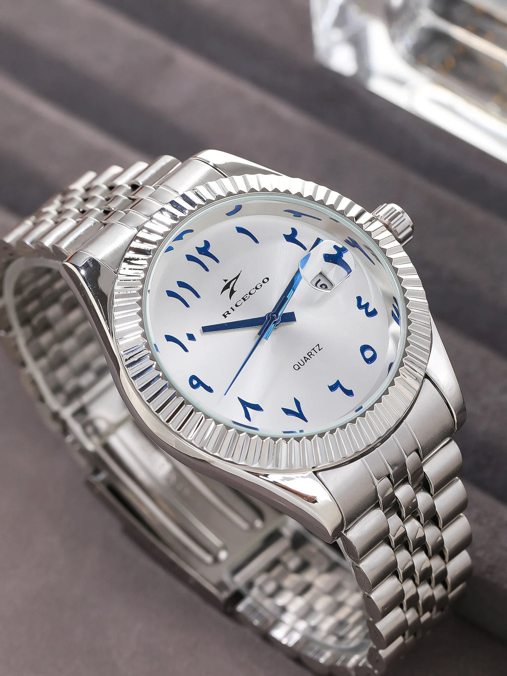 New Men Date Watches High-end Luxury Casual Calendar Stainless Steel Business WristWatch Leisure Sport WristWatch Clock