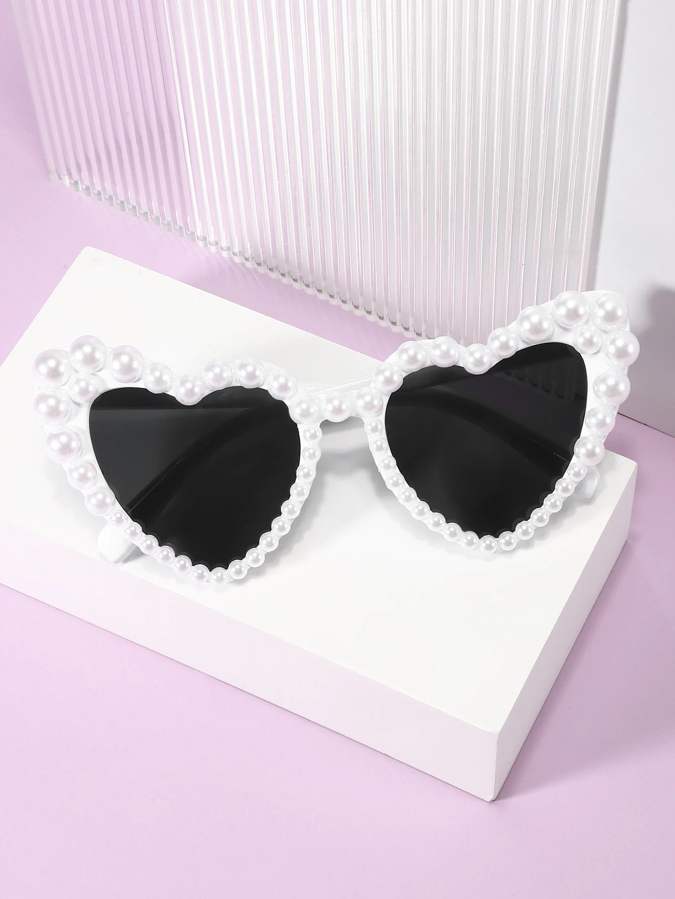 New In Luxury Fine Shimmering Love Pearl Sun Glasses Women Heart Glasses Casual Bling Sunglasses Lentes De Sol Mujer