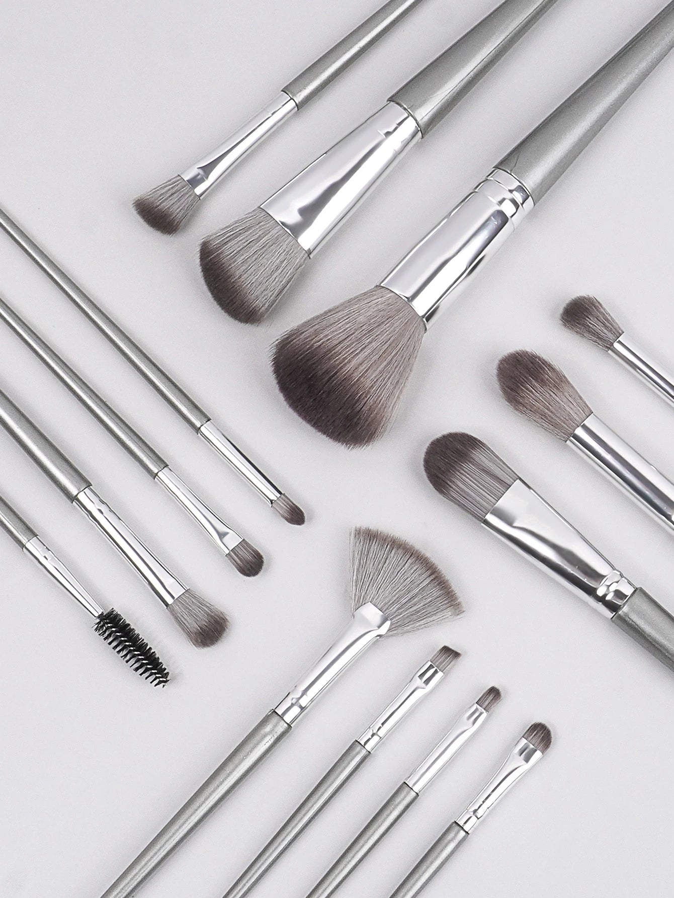1 Set Of 14 Makeup Brushes Soft Hair Eye Shadow Powder Blusher Face Repair Nose Shadow Makeup Artist Complete Set Of Tools