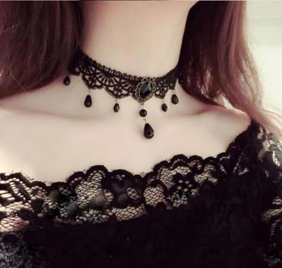 Lady Neck Jewelry Accessories Girl Lace Gothic Choker for Women Vintage Sexy Fashion Velvet Rose Beads Flower Necklace