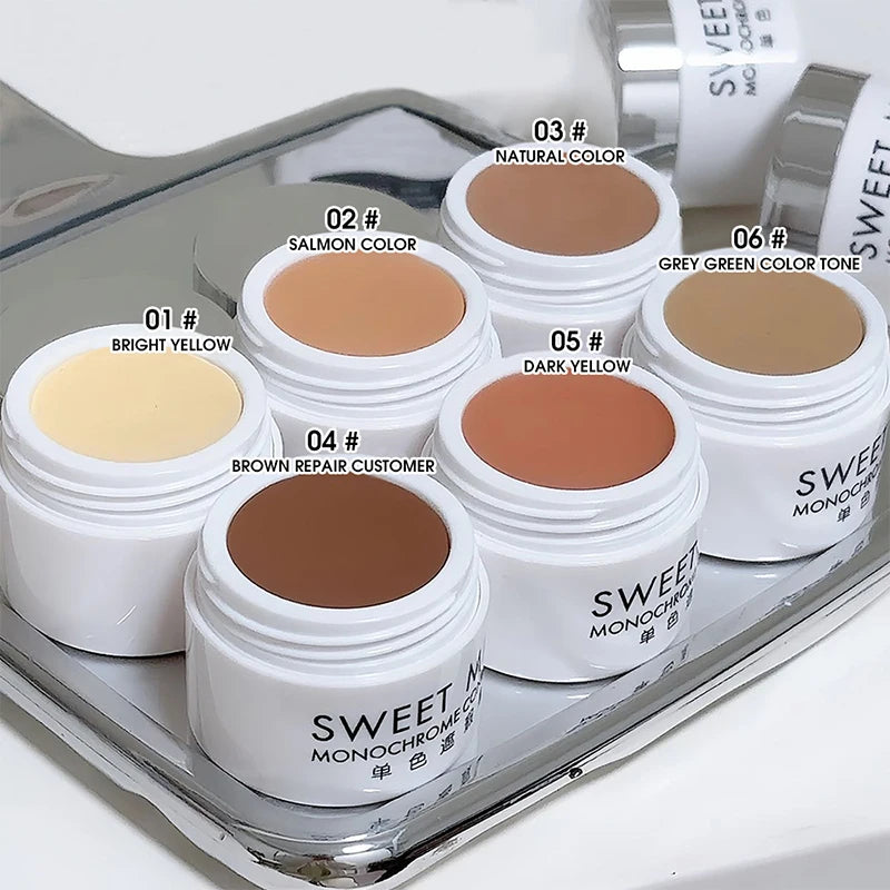 Monochrome Concealer Face concealer Concealer hides dark circles under the eyes and enhances the contour of the face