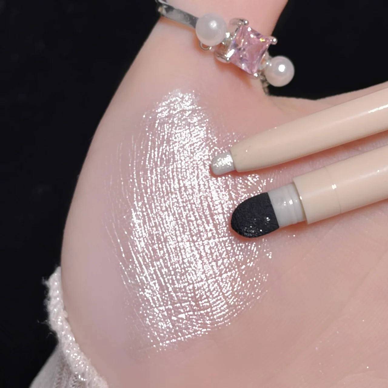 Matte Pearlescent White Eye Shadow Stick Smooth Eye Makeup Highlighter Shimmer Waterproof Pearly Silver Eyeliner Silkworm Pen