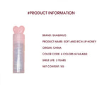 Lightweight and plump lip balm with a glossy mirror finish. The glass lips are moisturized and moisturized with lip oil