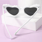 New In Luxury Fine Shimmering Love Pearl Sun Glasses Women Heart Glasses Casual Bling Sunglasses Lentes De Sol Mujer