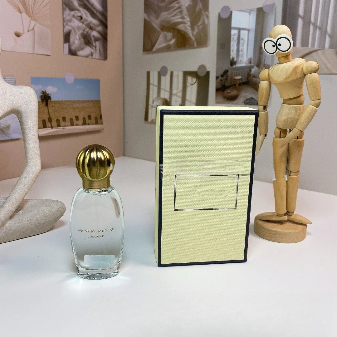 Perfume Emerald-Green Gold-Capped Eau De Cologne Sleek Square Bottled Herbal Fresh Vibrant Crisp Long-Lasting Fragrance Spray