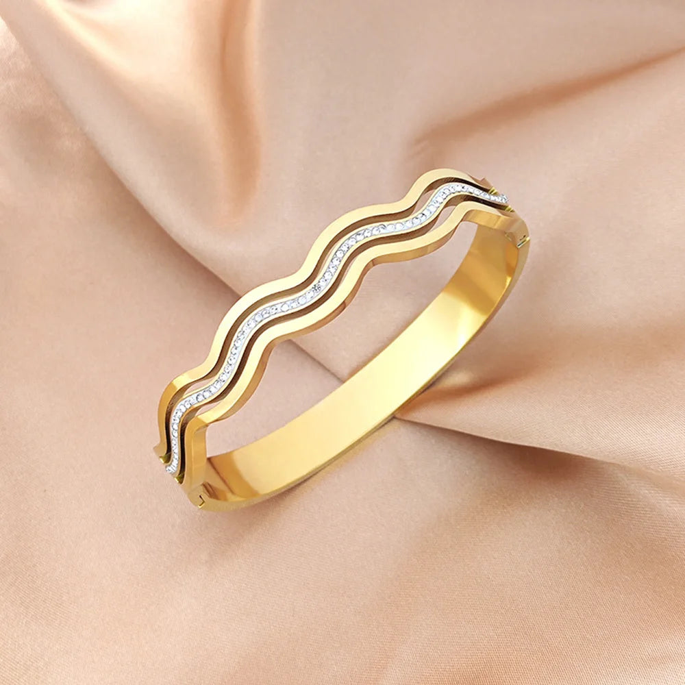 Luxury Women's Bracelet: Creative Wave Design - Diamond embellishment, fashion wrist jewelry