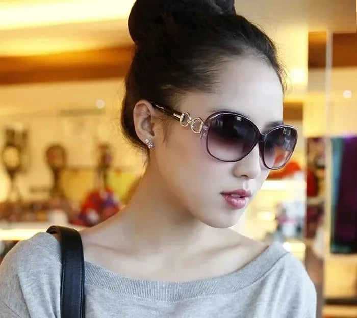Luxury Sunglasses for Women Brand Design Full Star Sun Glasses Female Mirror Retro Square Ladies Eyewear UV400 Driving Shopping