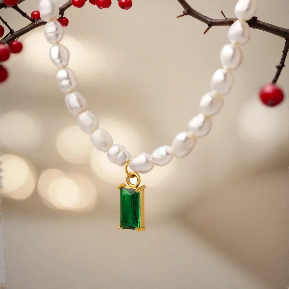 Women's Necklace Elegant Style Crystal Pendant Freshwater Pearl Collarbone Chain Stainless Steel Fashionable Versatile Jewelry
