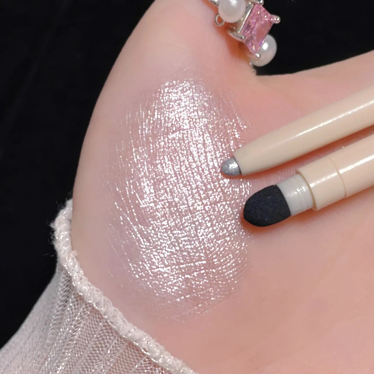 Matte Pearlescent White Eye Shadow Stick Smooth Eye Makeup Highlighter Shimmer Waterproof Pearly Silver Eyeliner Silkworm Pen