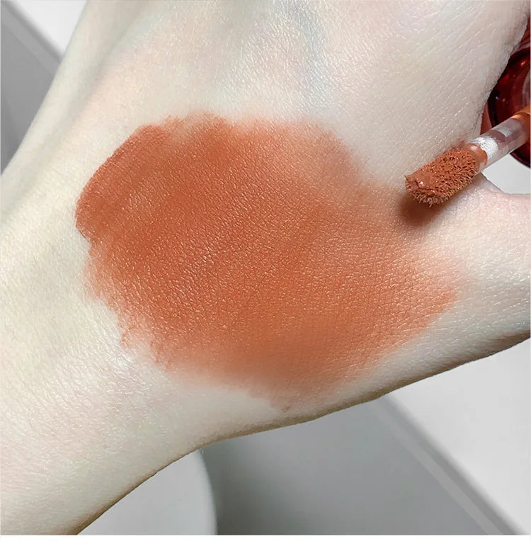 Artistic Soft Mist Mousse Lip Glaze Velvet Matte Lipstick Holding Makeup Not Easy to Sticky Cosmetics Lipstick