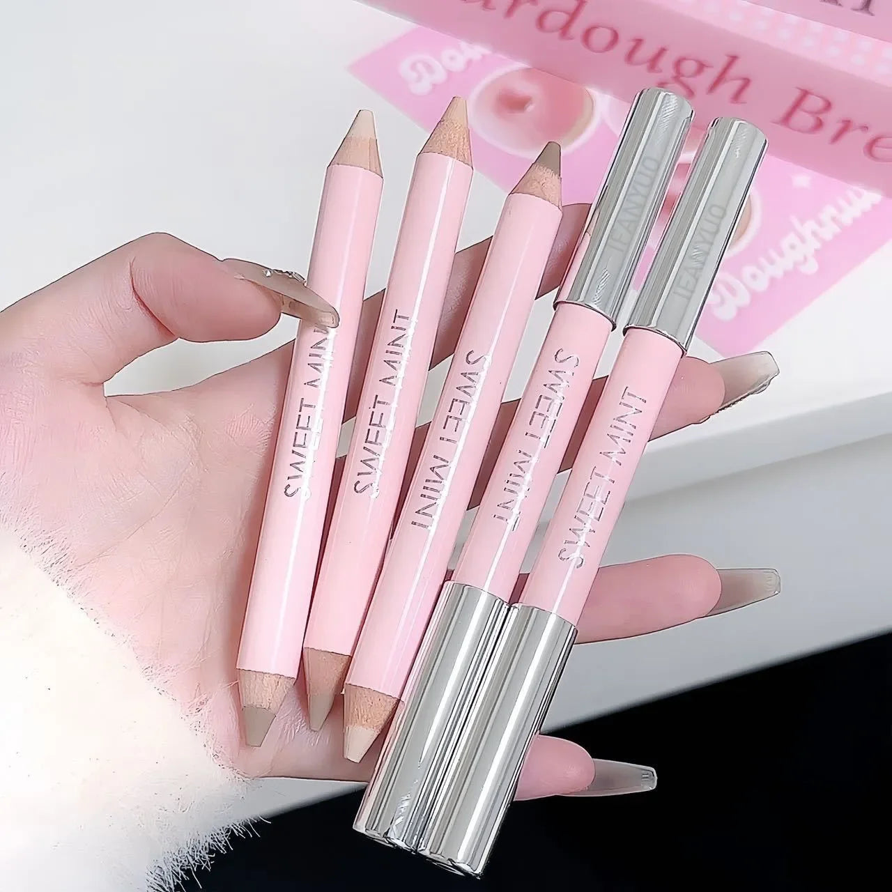 Natural 3D Contouring Pen Face Brightening Corrector Nose Shadow Sculpting Face Silkworm Highlighter Shading Stick Korean Makeup