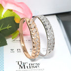 The luxurious golden geometric bracelet collection is an accessory for women's wedding parties and a gift for Nigerian brides' w