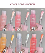 Lightweight and plump lip balm with a glossy mirror finish. The glass lips are moisturized and moisturized with lip oil
