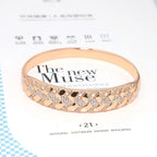 The luxurious golden geometric bracelet collection is an accessory for women's wedding parties and a gift for Nigerian brides' w