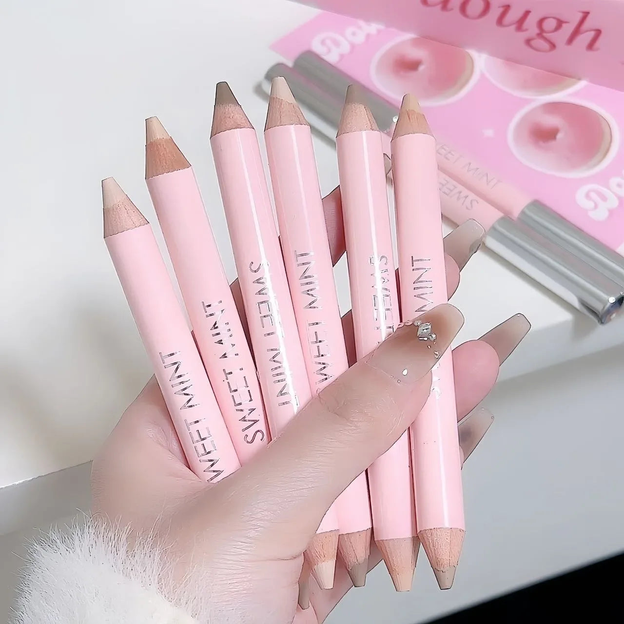 Natural 3D Contouring Pen Face Brightening Corrector Nose Shadow Sculpting Face Silkworm Highlighter Shading Stick Korean Makeup