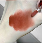 Artistic Soft Mist Mousse Lip Glaze Velvet Matte Lipstick Holding Makeup Not Easy to Sticky Cosmetics Lipstick