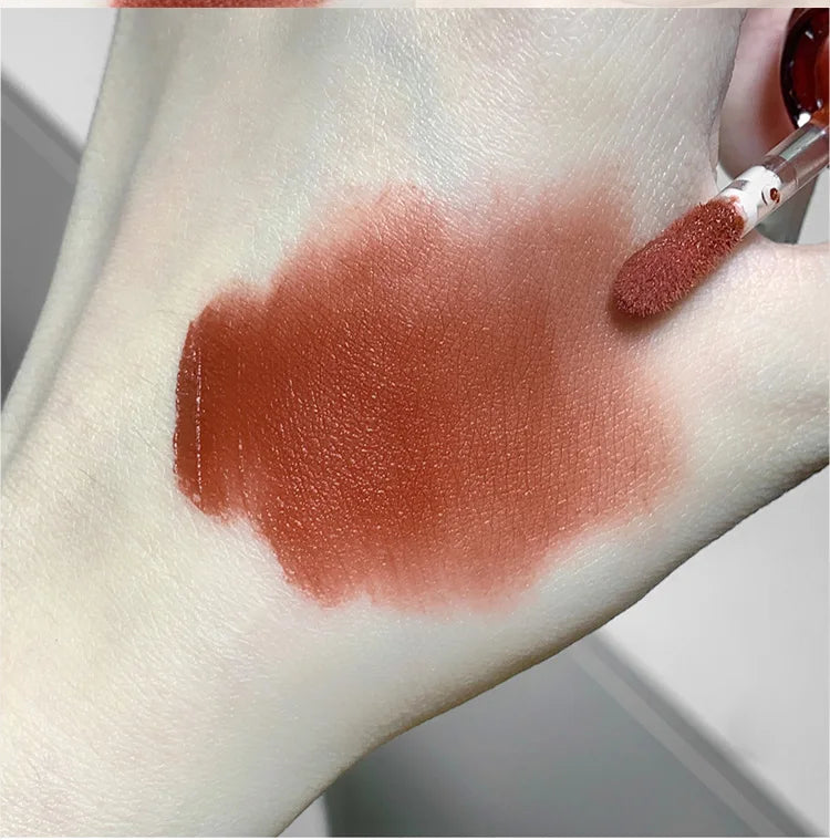 Artistic Soft Mist Mousse Lip Glaze Velvet Matte Lipstick Holding Makeup Not Easy to Sticky Cosmetics Lipstick